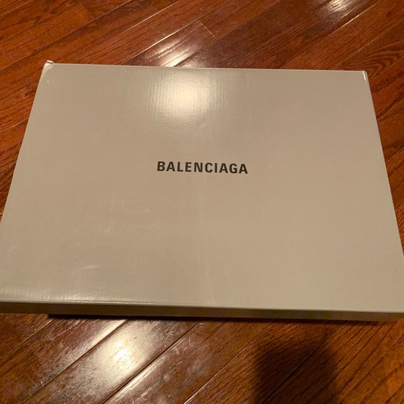 Balenciaga Sneakers - Picture 2 of 4